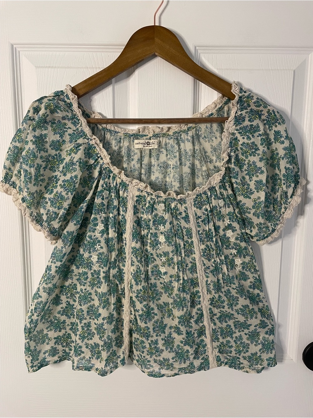 Natural Life Floral Crochet Lace Milkmaid Top S
